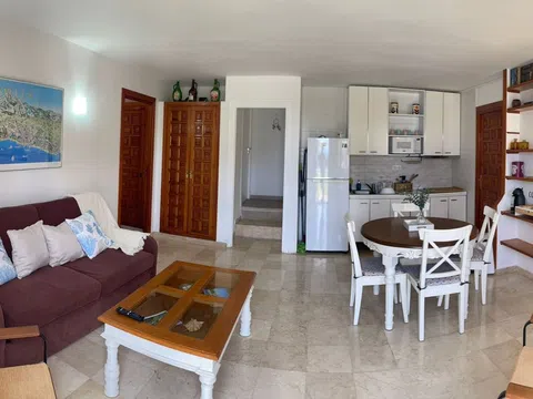 Piso en calle Claveles, 52