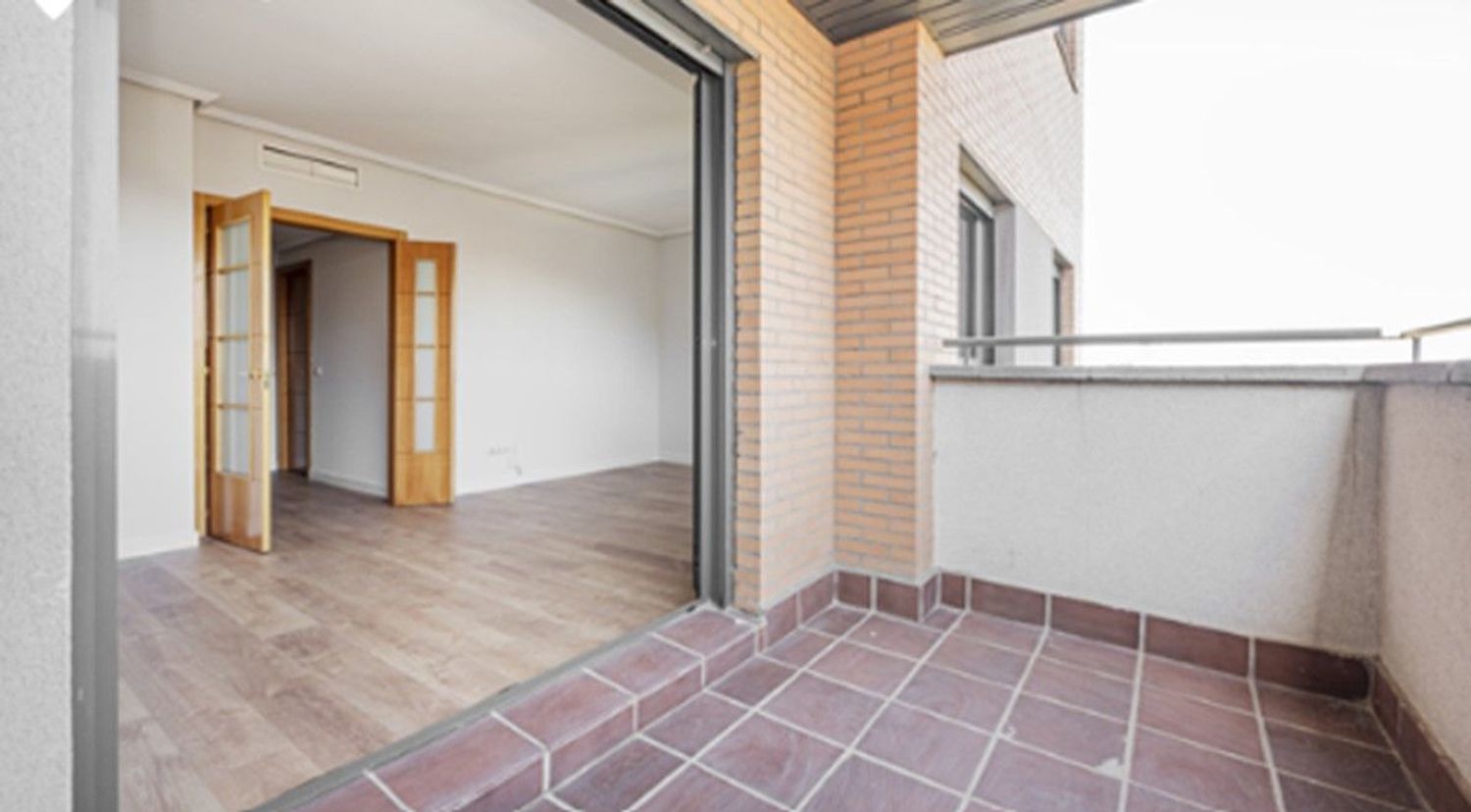 Piso en travesía Fuente Cisneros, 74 - Foto 2