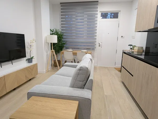 Estudio en plaza del Alto del Rollo, 5