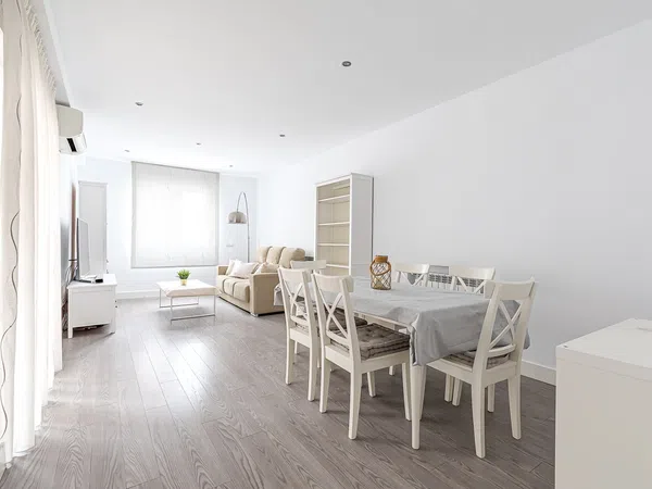 Piso en calle de Clara del Rey, 43