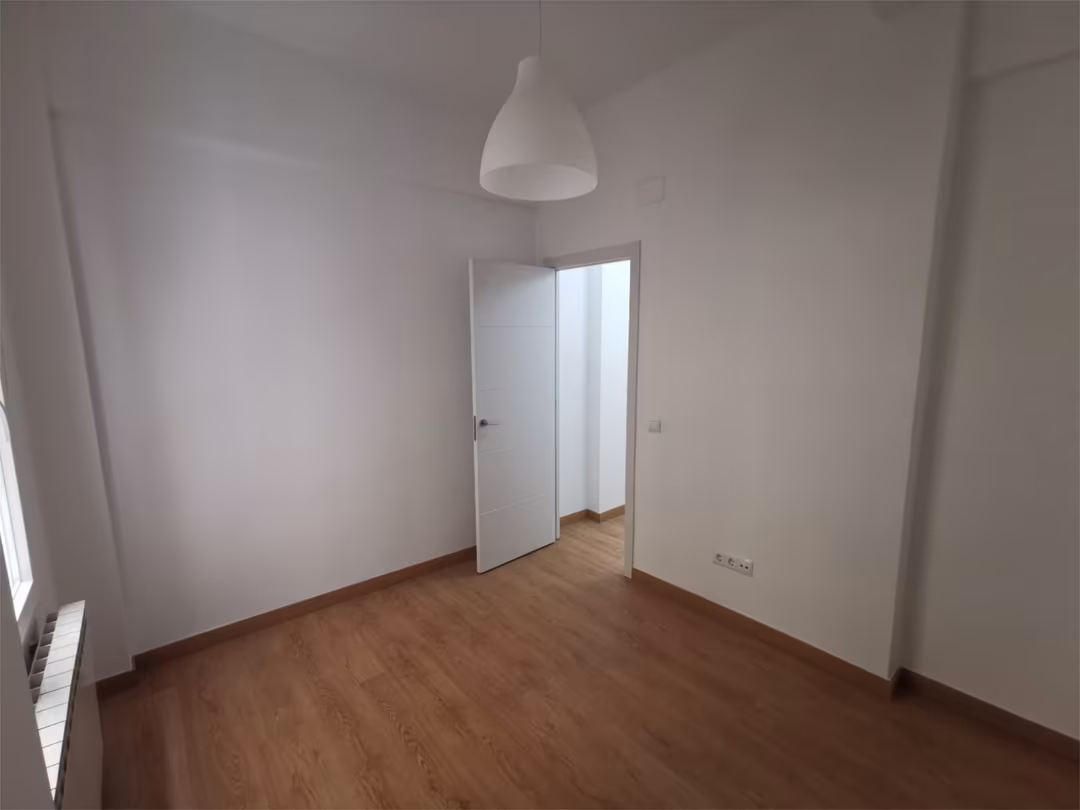 Piso en  Avenida de la Reina Victoria 29 - Foto 4