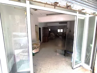 Local comercial en  Carrer de Don Pelayo 107 - Foto 1