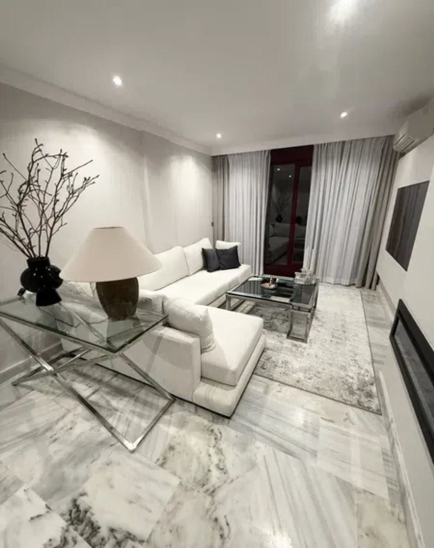 Piso en avenida Pablo Picasso, 1 - Foto 2