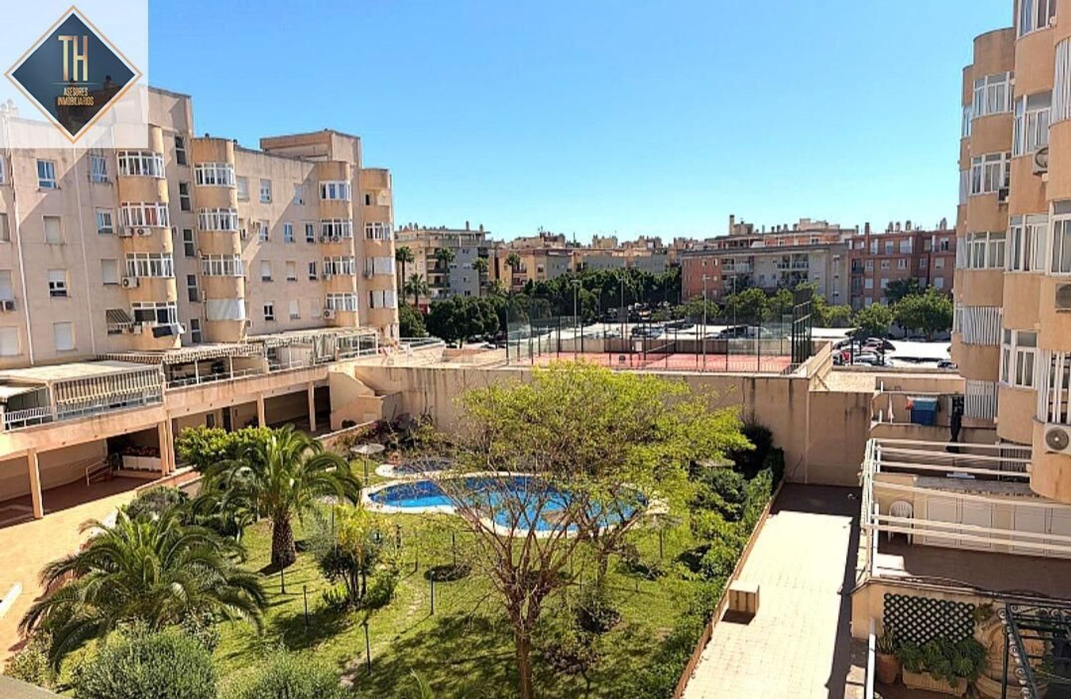 Piso en Calle Píndaro, 19, El Consul - El Romeral - Foto 2