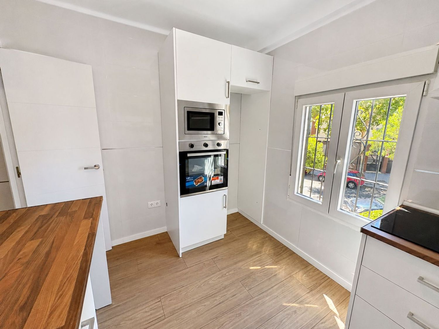 Piso en Calle Tarrasa, 222, Huerta de la Reina - Foto 2
