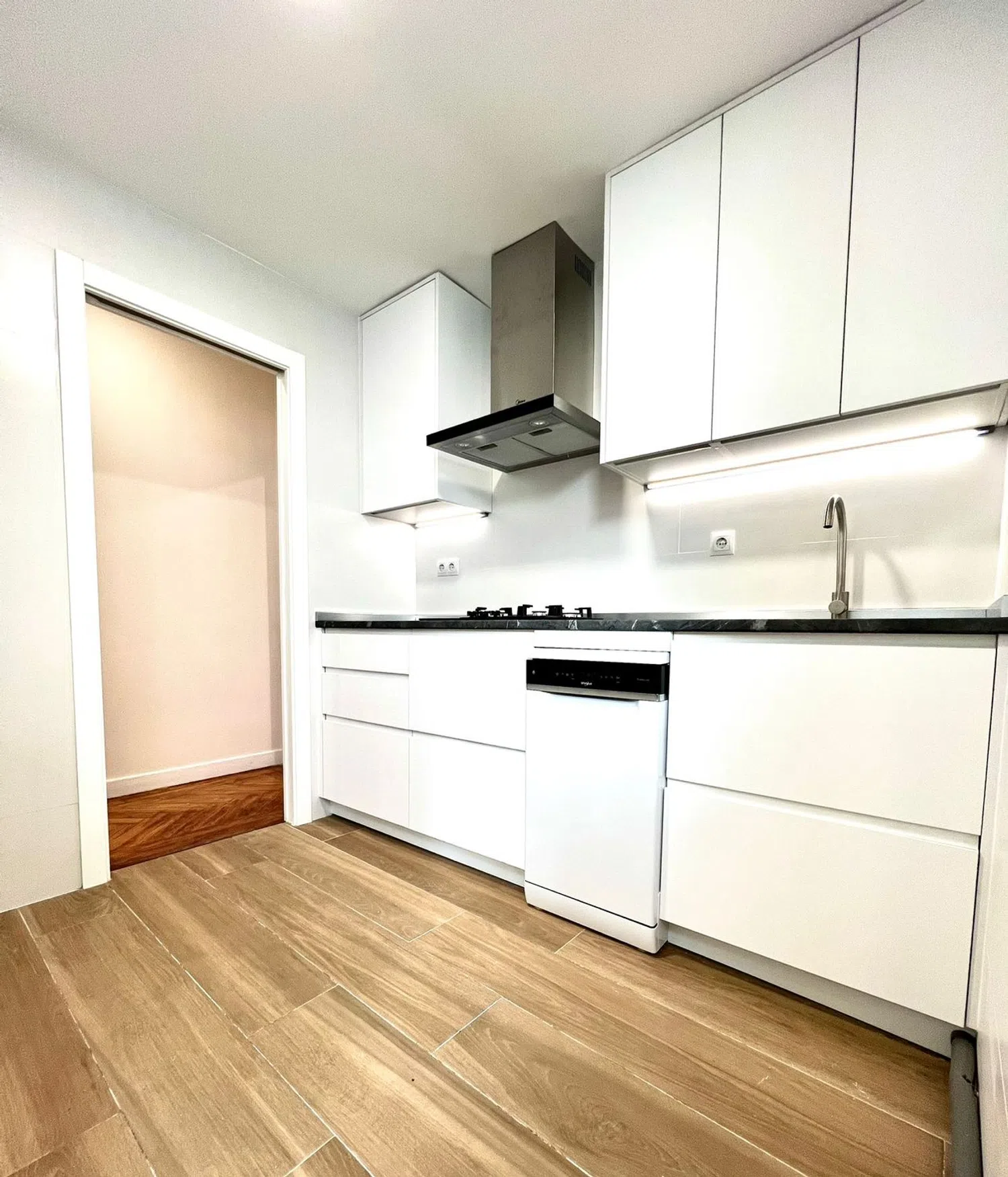 Piso en calle de Clara del Rey, 81 - Foto 5