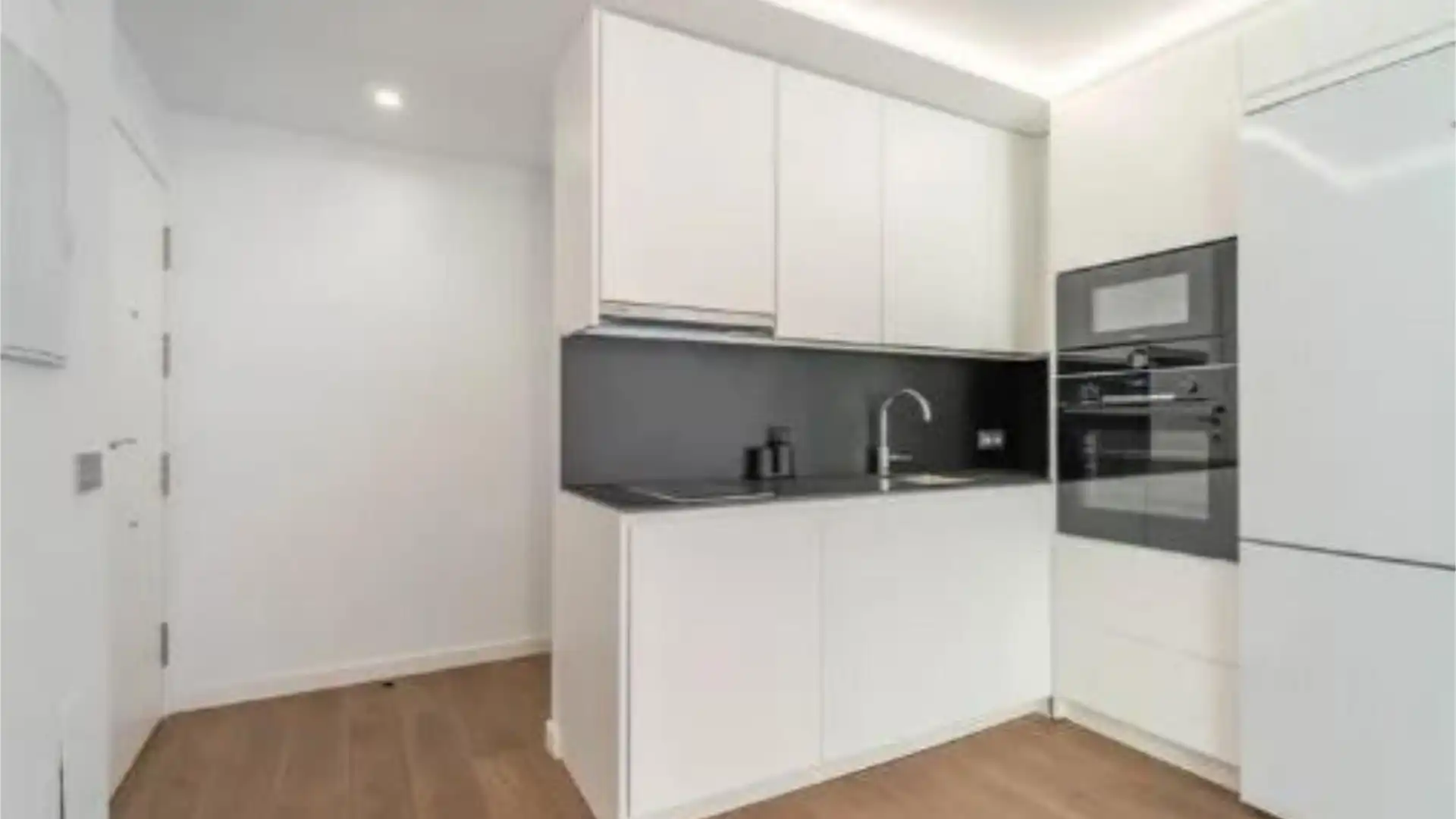 Piso en  Calle Pintor Guerrero del Castillo 2 - Foto 18