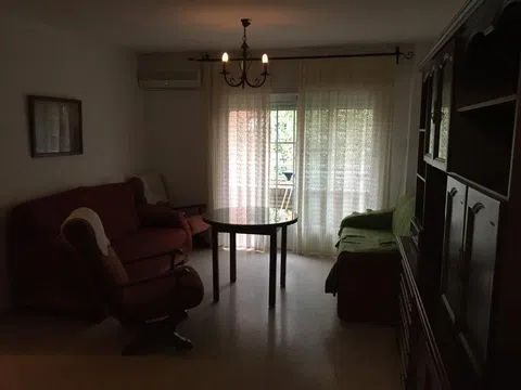 Piso en calle de Neptuno, 3