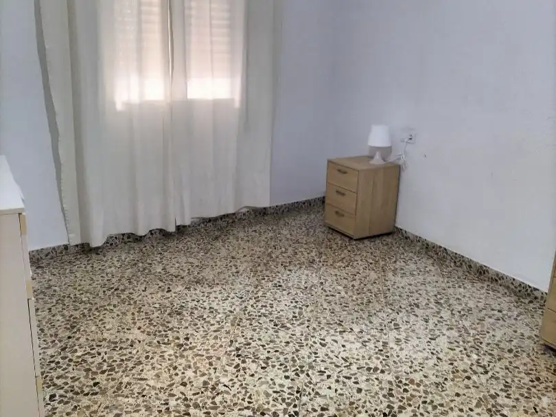Piso en  Avenida del Ejército 15 - Foto 3