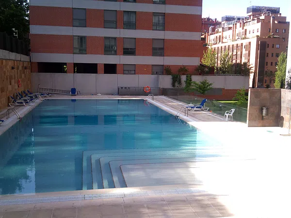 Piso en calle Rafael Bergamín, 5