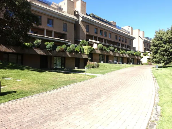 Ático en Paseo del Hontanar, La Finca - Foto 9