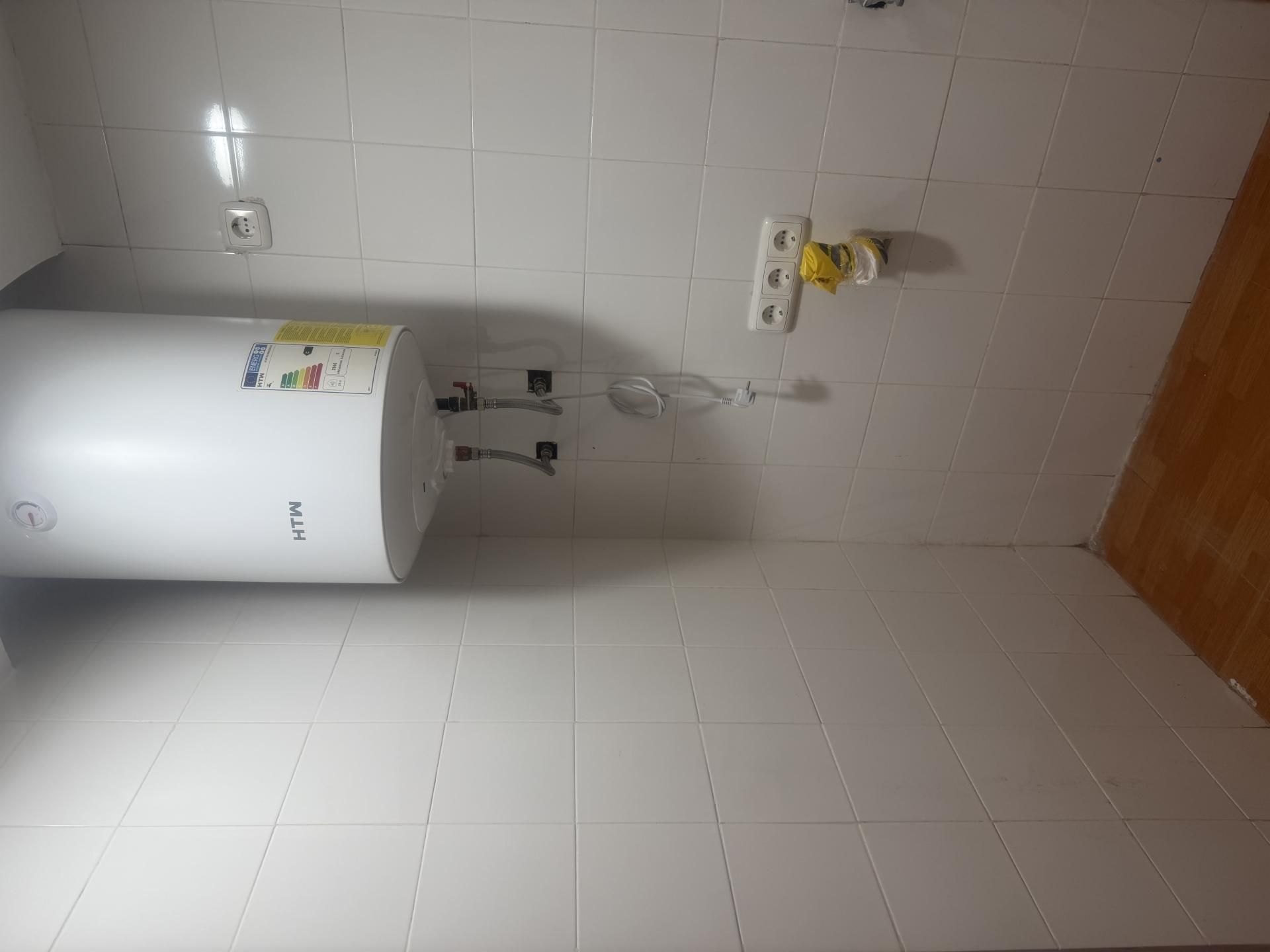 Casa adosada en  Calle Madres Escolapias 19a - Foto 5