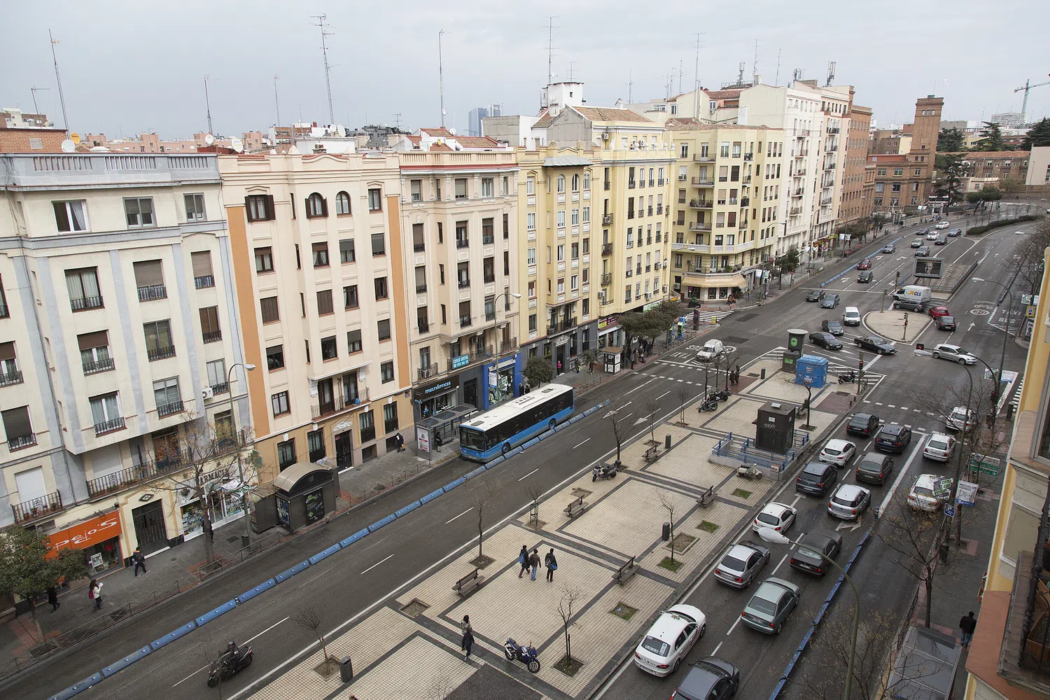 Piso en avenida de la Reina Victoria, 43 - Foto 2