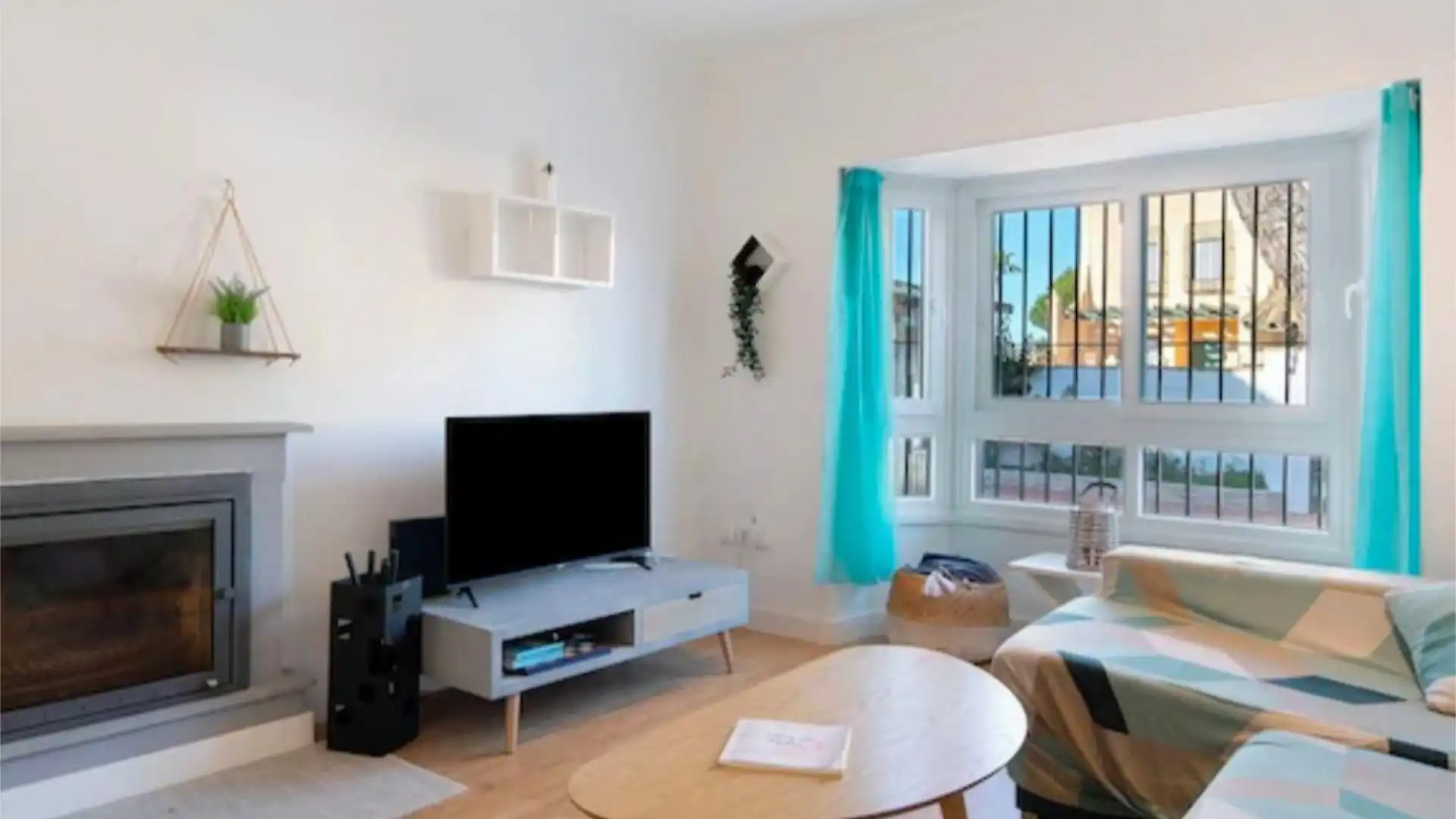 Chalet en  Calle Bahía Blanca 18 - Foto 2