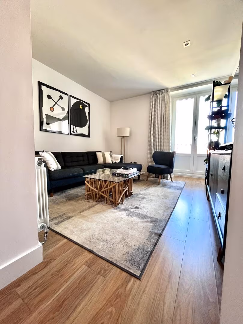 Piso en  Plaza de Eduardo Dato 4