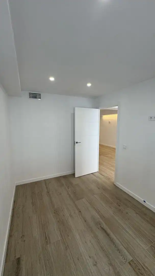 Piso en  Carrer de Josep Miquel 25B - Foto 13