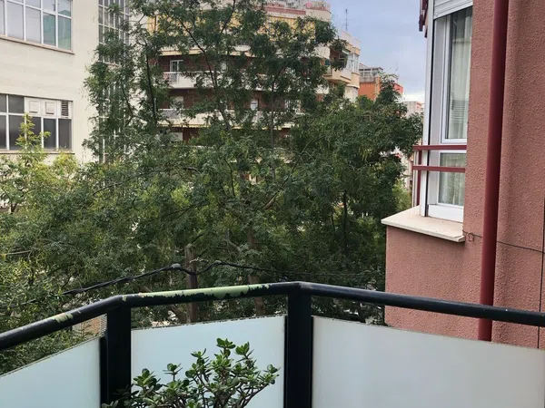 Piso en calle de Rosalia de Castro, 65