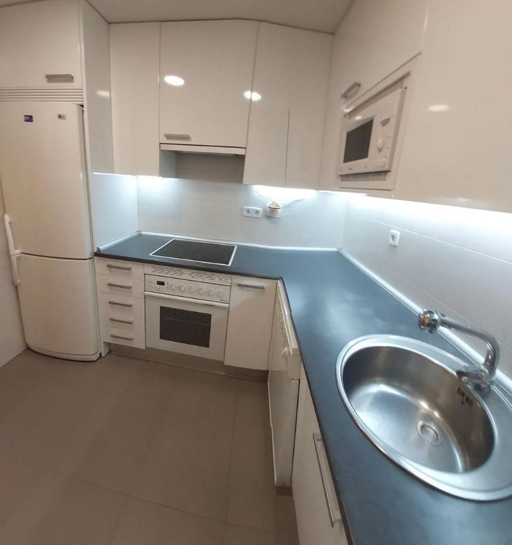 Piso en  Avenida Pablo Picasso 25 - Foto 11