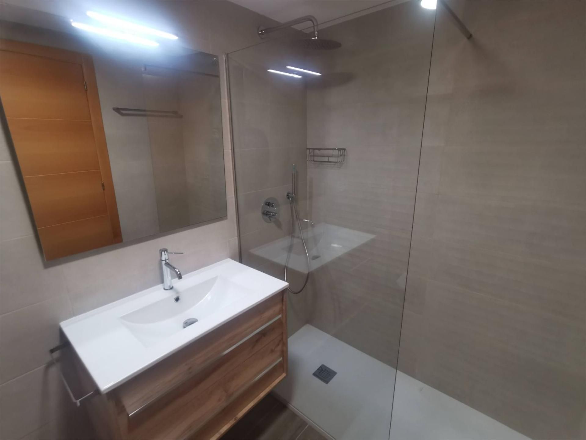 Piso en  Avinguda del Camí Nou 72 - Foto 8