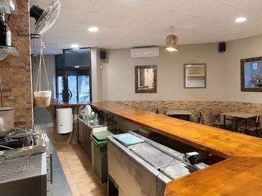 Local comercial en  Carrer de Llevant 20 - Foto 2