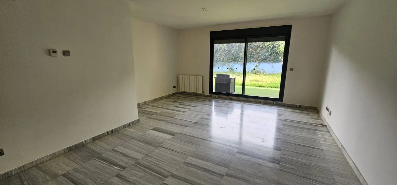 Chalet adosado en calle de Biel, 55 - Foto 2