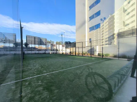 Piso en calle Juan Caturla Gosálvez, 2