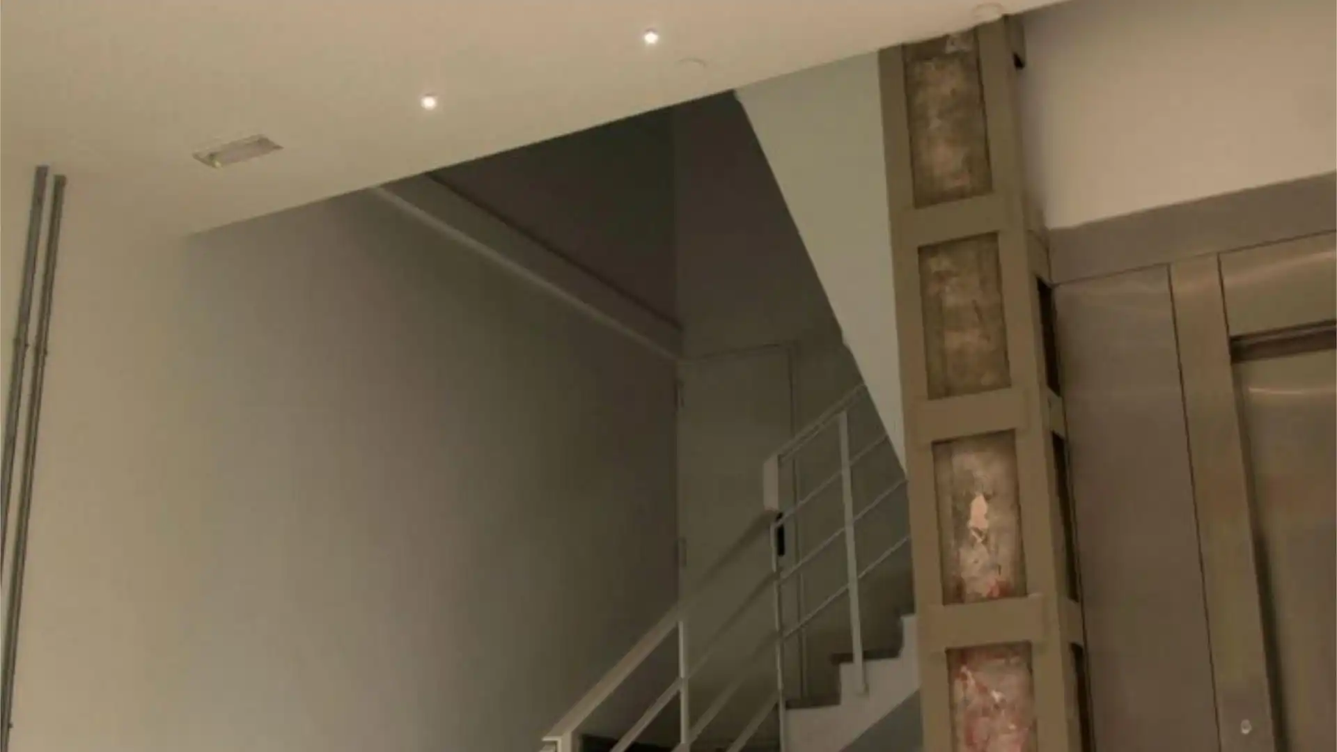 Piso en  Calle de Santa Rosalía 85 - Foto 2