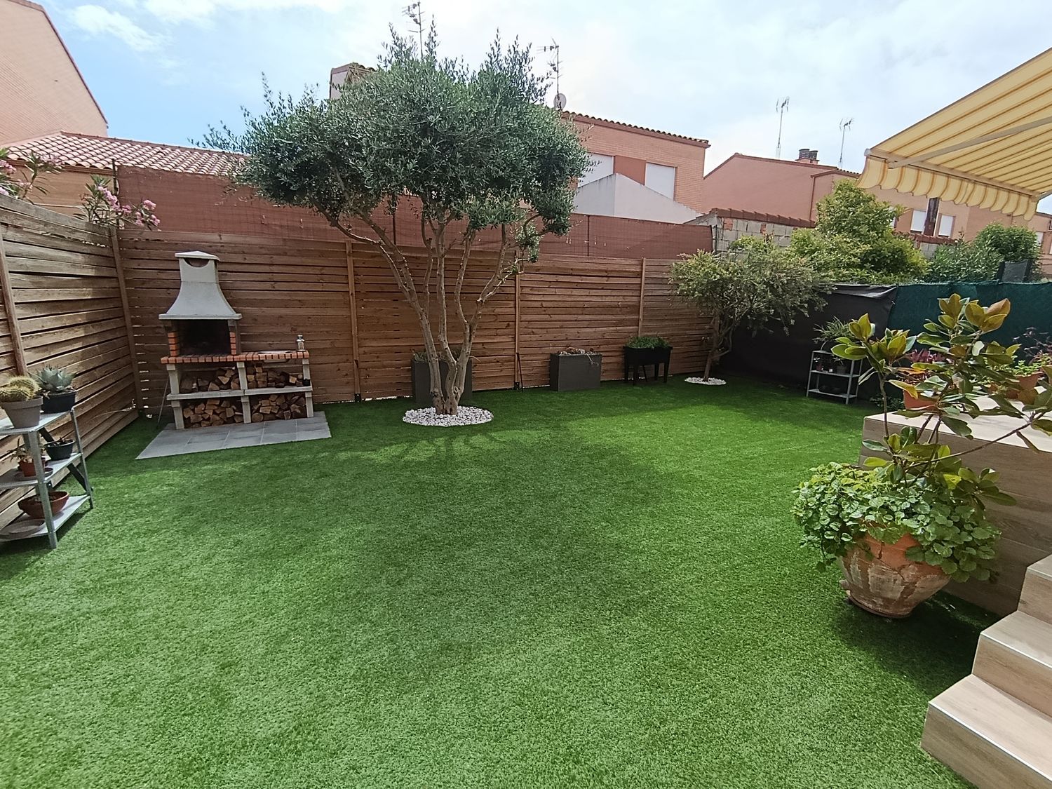Chalet adosado en Cortes - Foto 3
