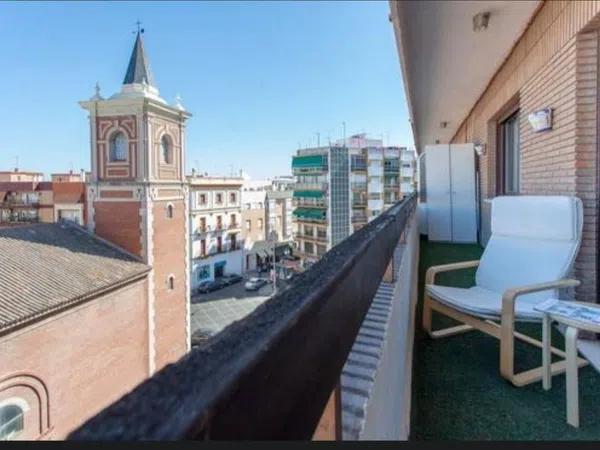 Piso en Paraíso, 1