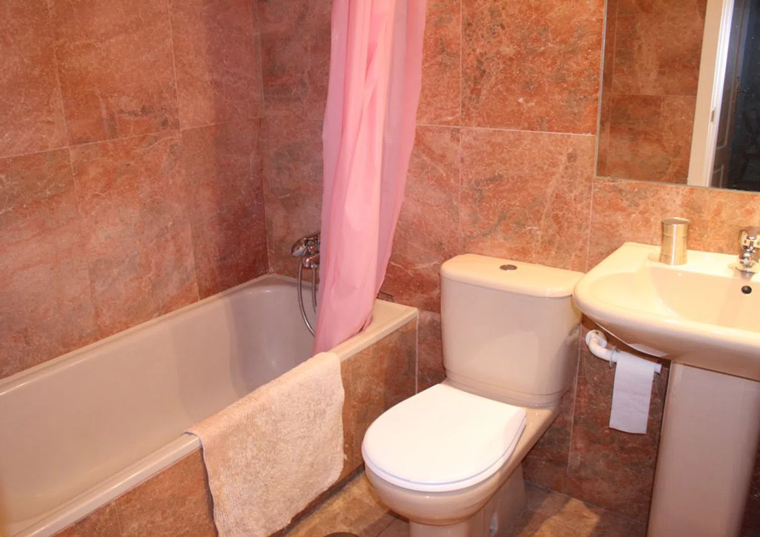 Piso en calle de Julian Camarillo, 59 - Foto 6