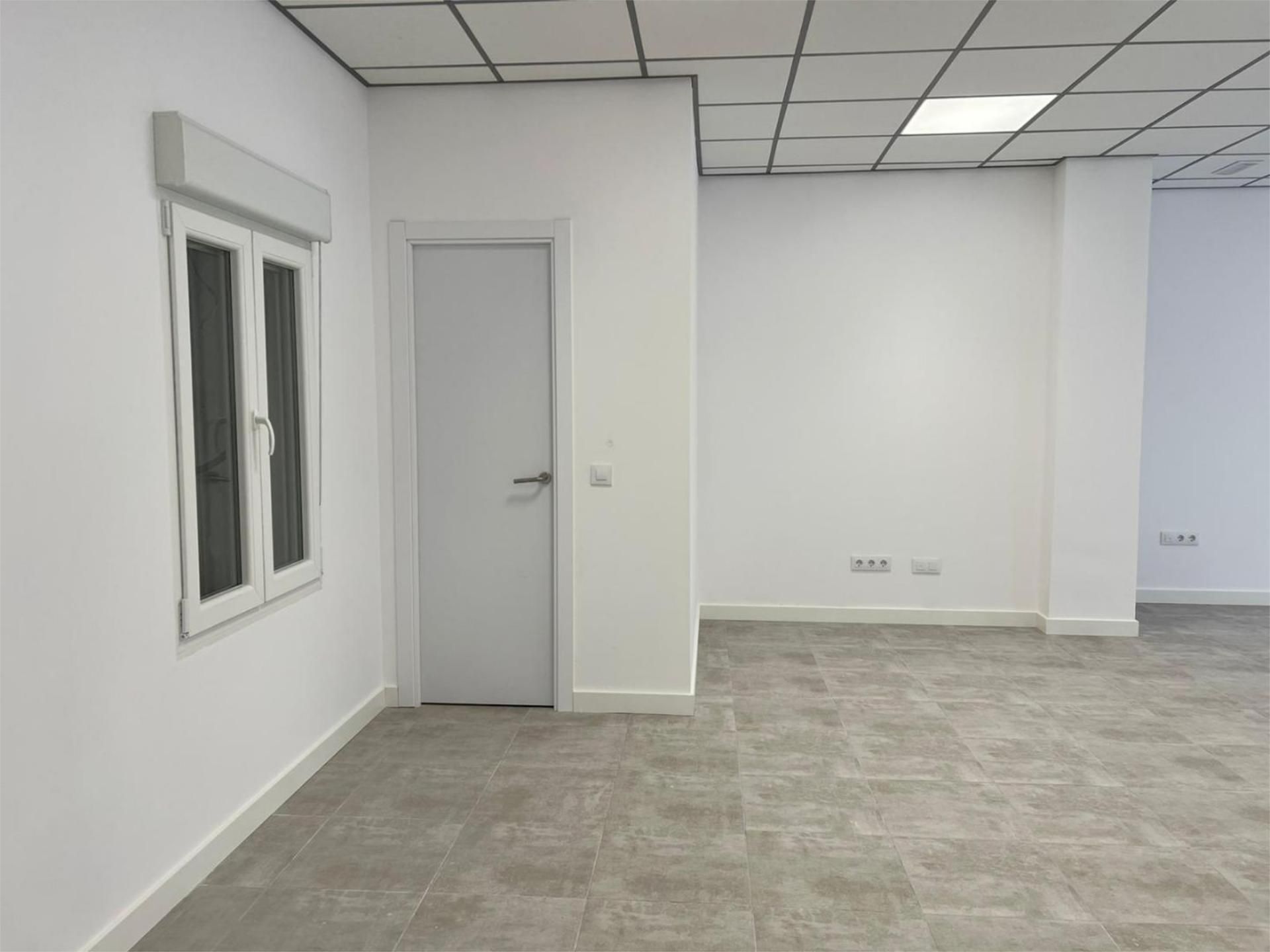 Planta baja en  Calle de Jacinto Verdaguer 13 - Foto 12