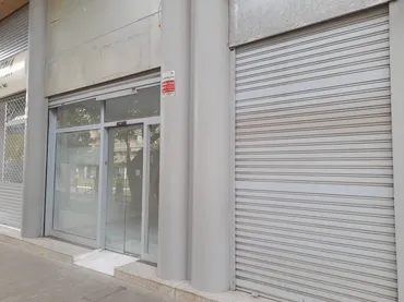 Local comercial en  CORNELLA - Foto 6