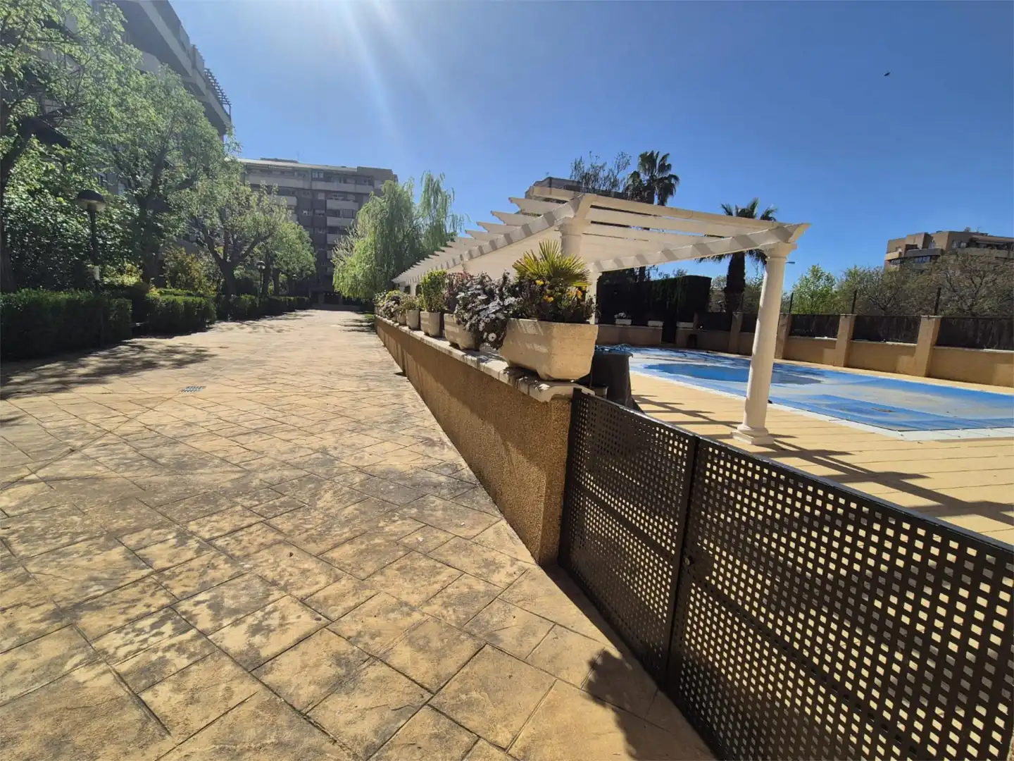 Piso en  Calle Albondón 9 - Foto 24