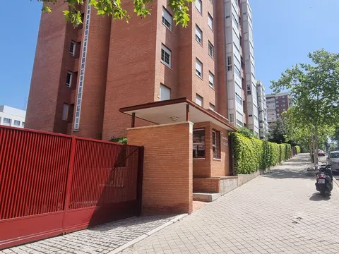 Piso en calle de Almansa, 100