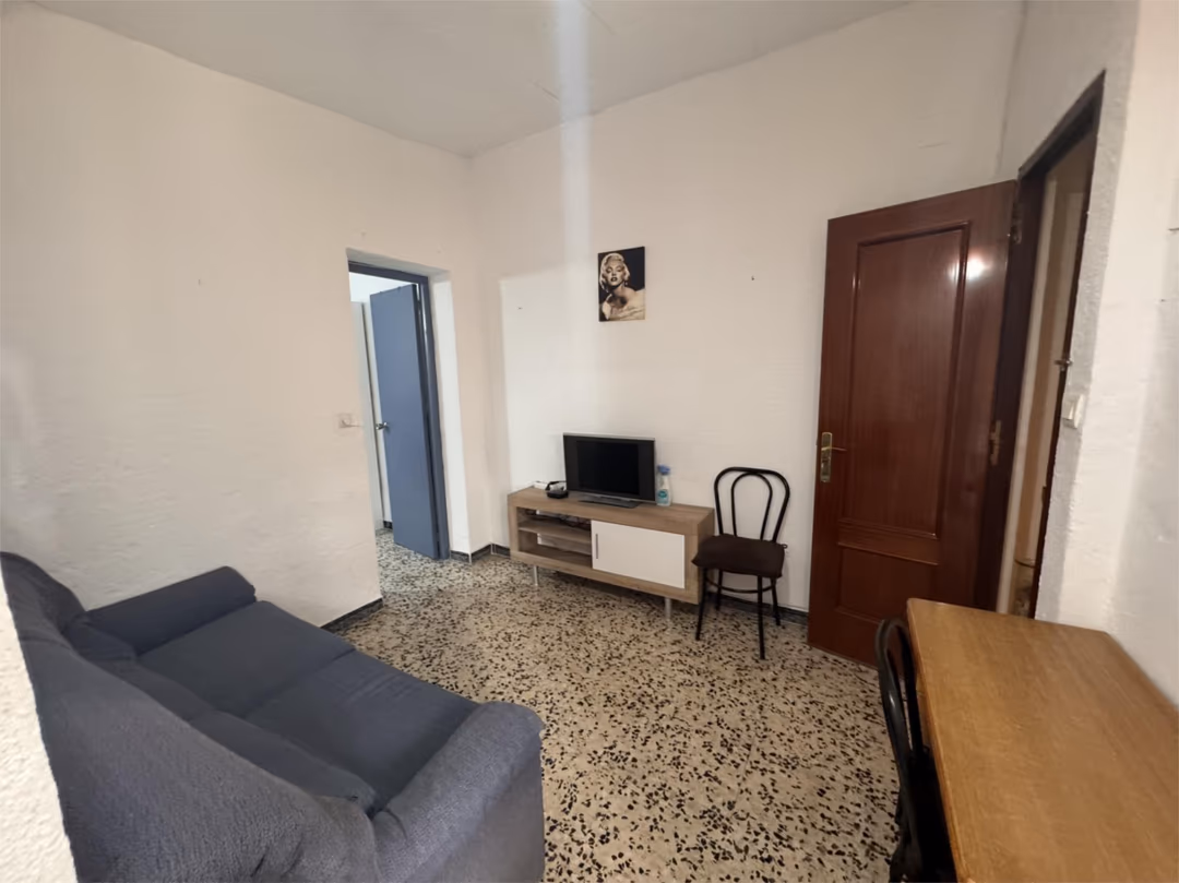 Apartamento en  Calle Elche 16