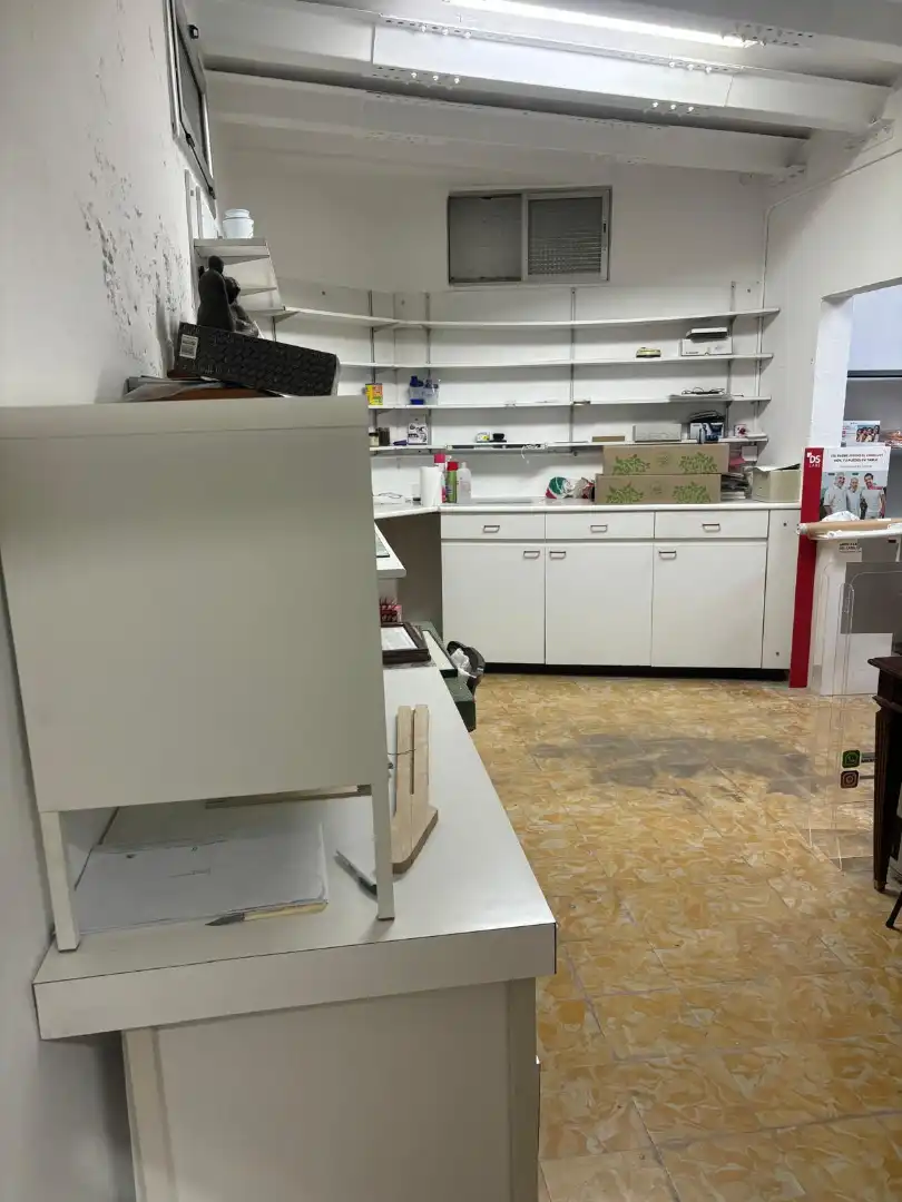 Local comercial en  Carrer de Ripoll 2 - Foto 8