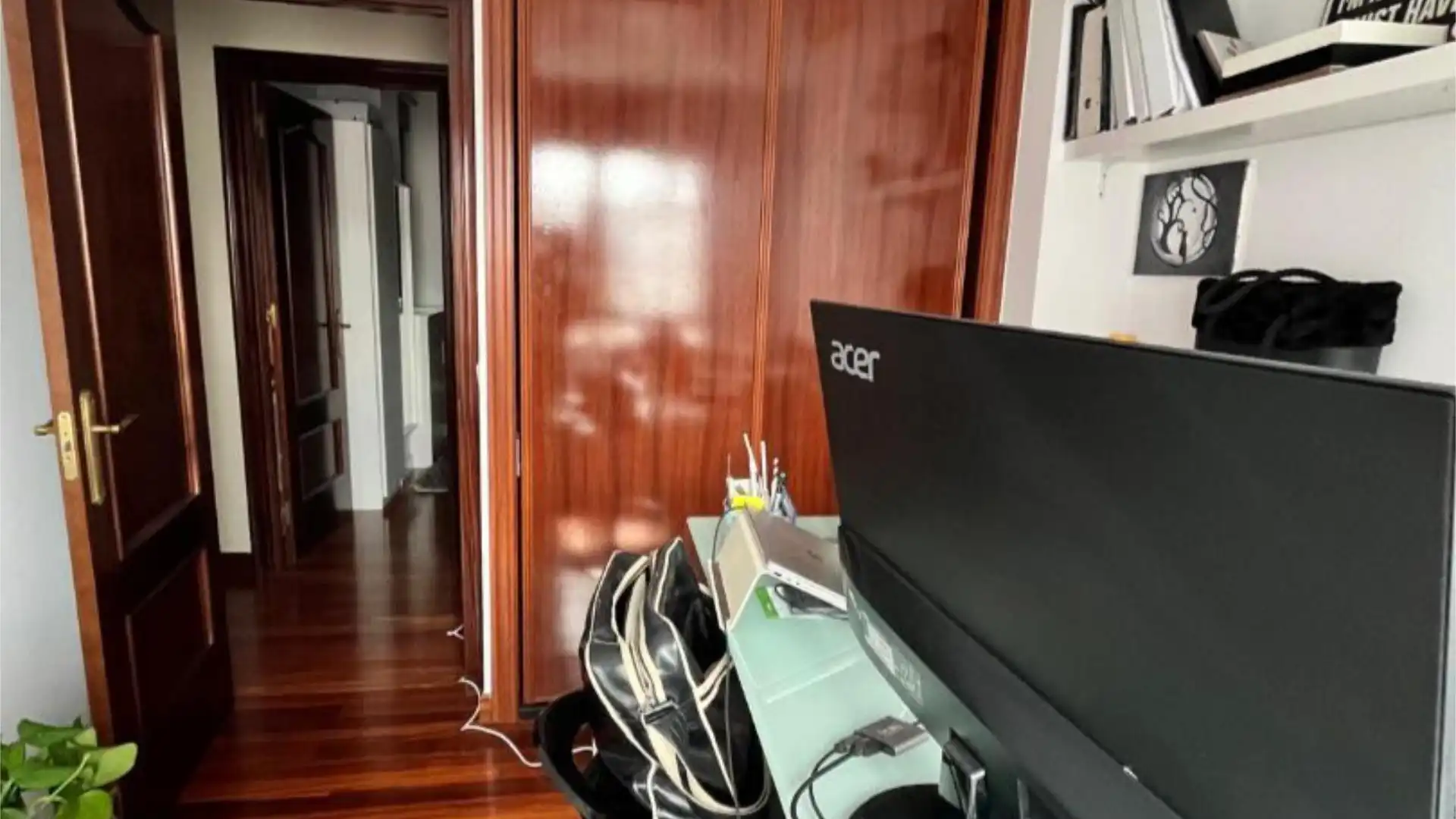 Piso en  Calle Darío de Regoyos 7-21 - Foto 13