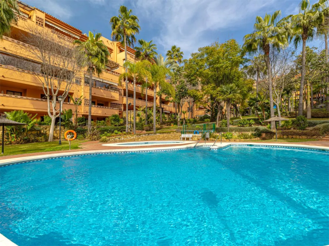 Piso en  Avenida Conde Rudi 2 - Foto 1