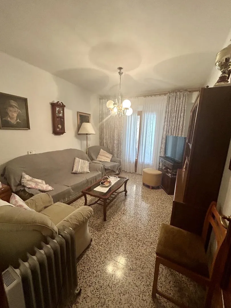 Piso en  Carrer Berga 44 - Foto 1