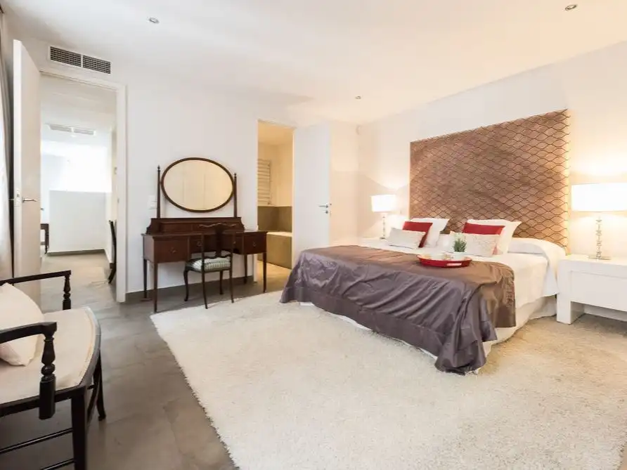 Apartamento en  Calle Carlos I de España 12 - Foto 5