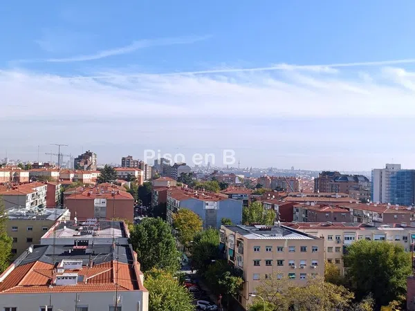 Piso en calle de Villamanín, 39