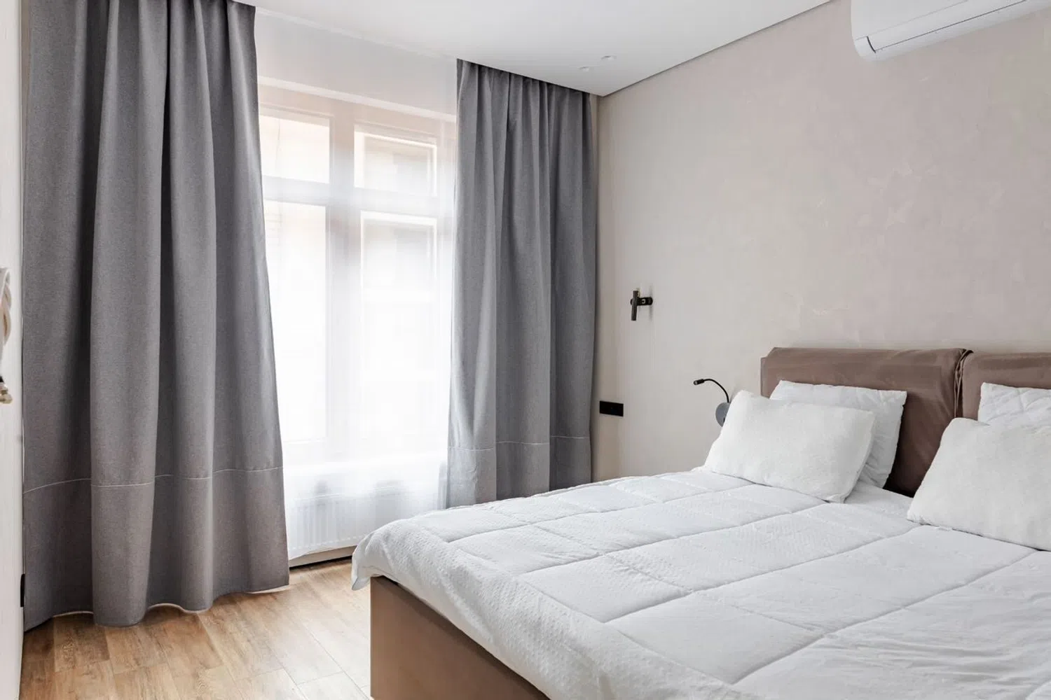 Piso en avenida Juan Sebastián Elcano, 169 - Foto 1