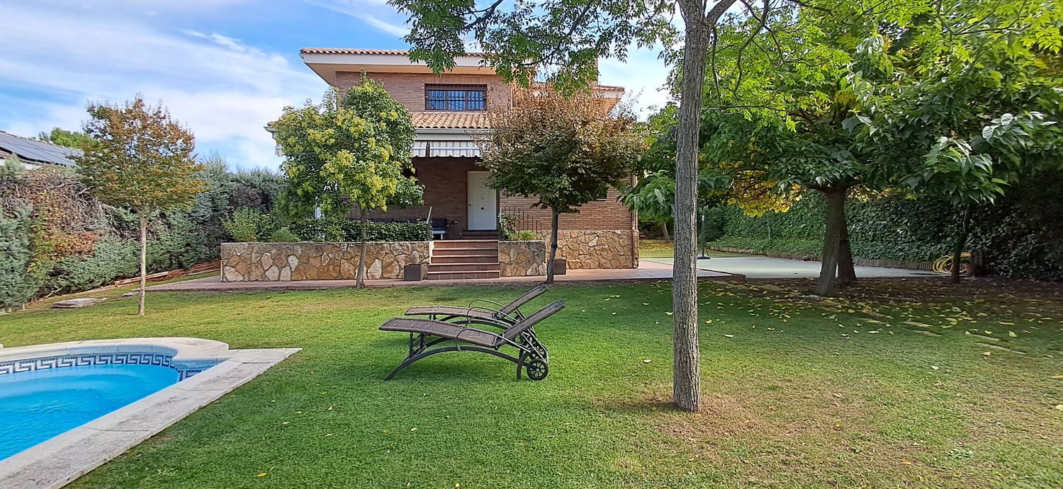 Casa independiente en Barrio Monte Rozas - Foto 3