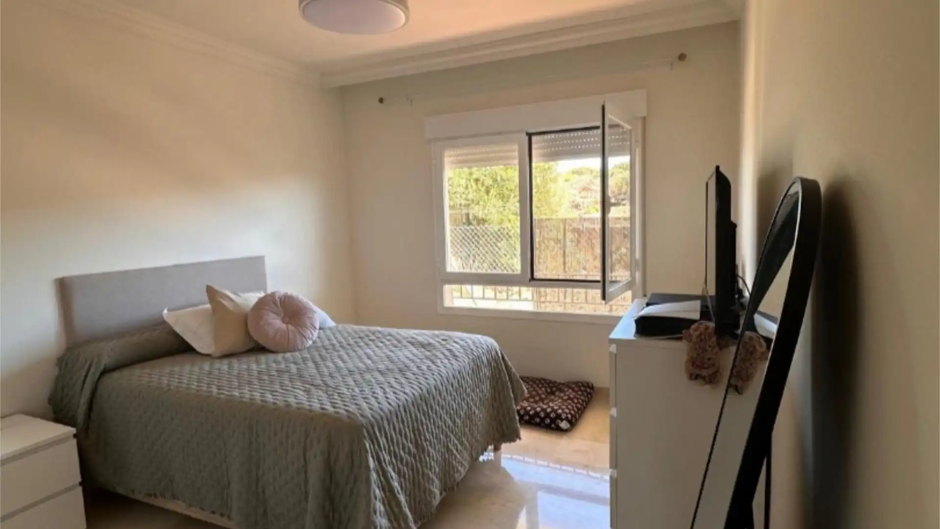 Piso en  Urbanización Cármenes los el Hacho 135 - Foto 3