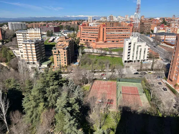 Piso en calle de Almansa, 88