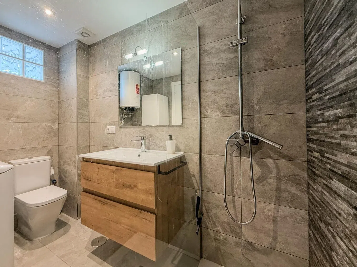 Estudio en avenida de Catalunya, 24 - Foto 23