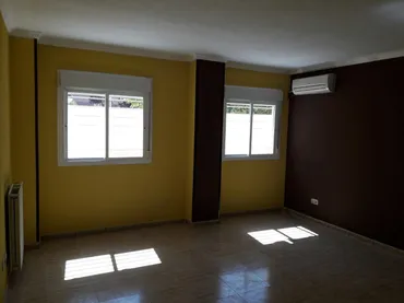 Planta baja en  Calle Presidente José María Aznar 1-39 - Foto 3