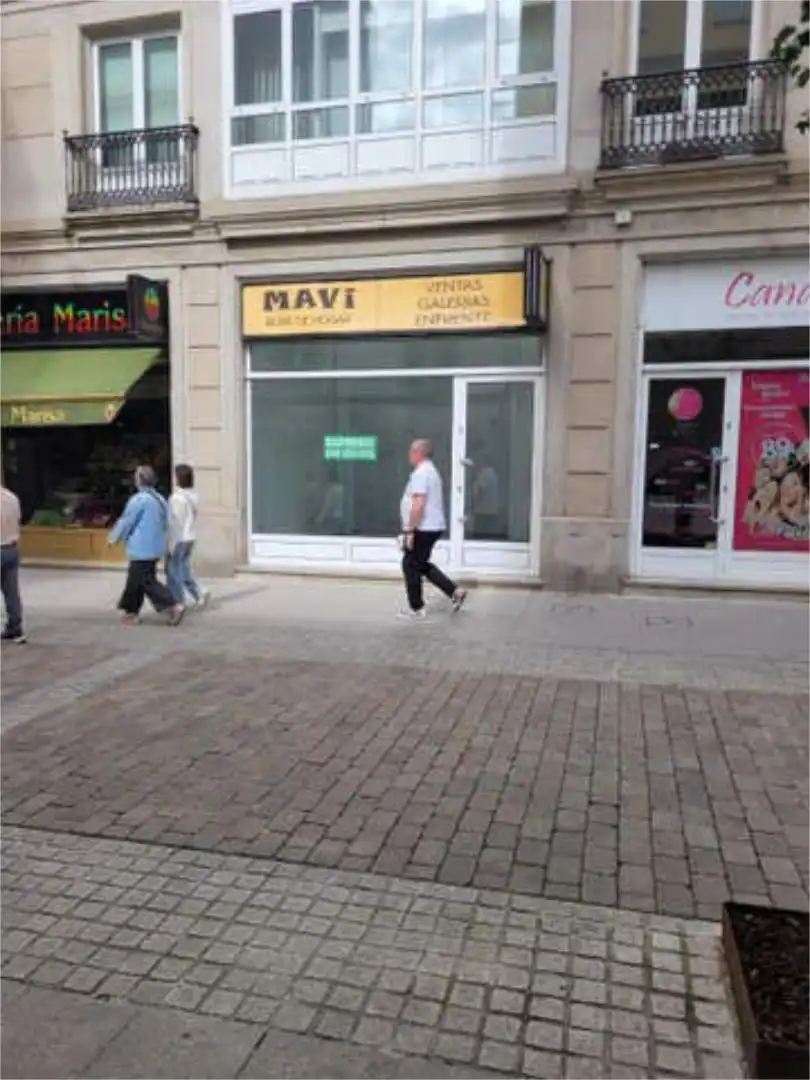 Local comercial en Centro - Foto 2