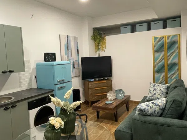 Estudio en calle Calipso, 17