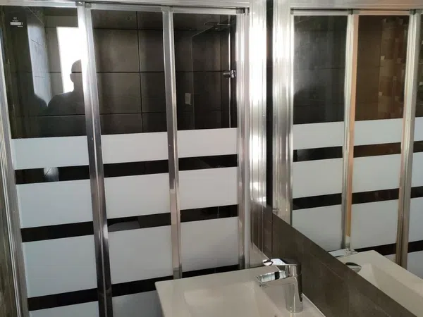 Estudio en Barrio Valdezarza - Foto 4